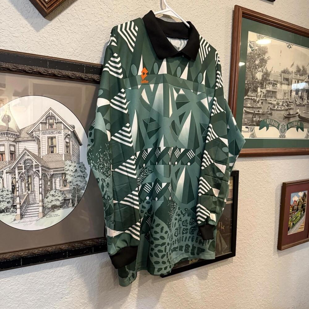 Vintage 90s RARE Lotto Calcio Padded Goalkeeper Jersey Green Men's XL Italy - Picture 2 of 6